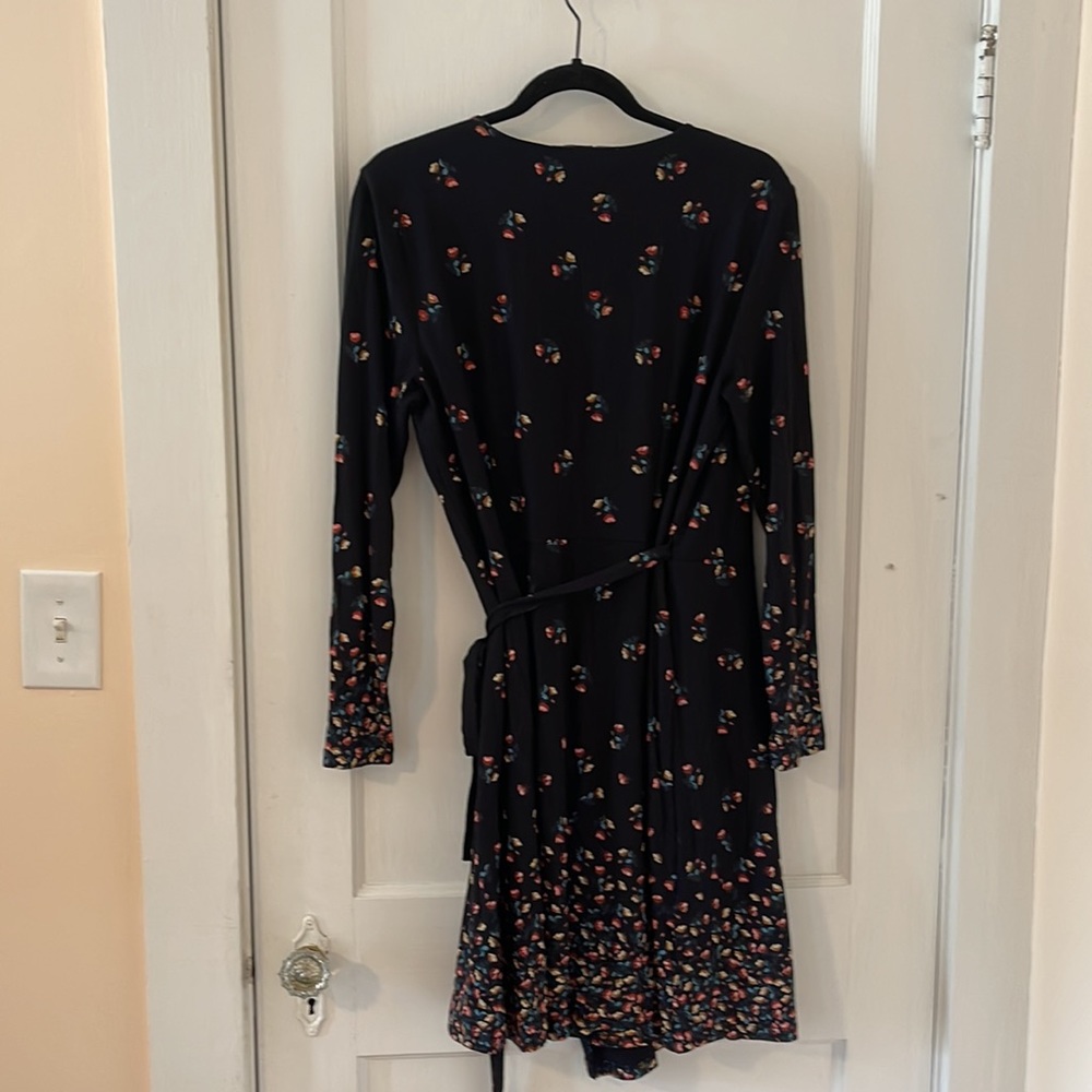 Women's Black Floral Wrap Dress - Picture 9 of 9